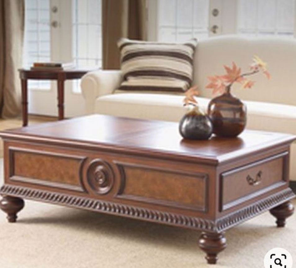 Round Legs Solid Wood Coffee Table